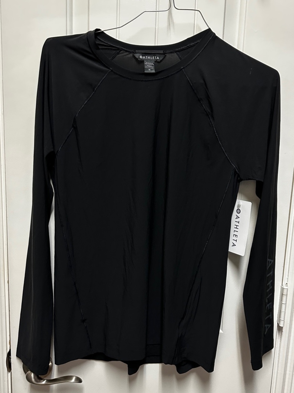 NWT! Athleta Black Long-Sleeve Ultimate Active Top New With Tags Size Medium